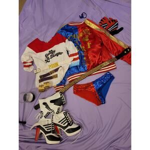 Full Harley Quinn Suicide Squad costume - includes everything in photo (small)